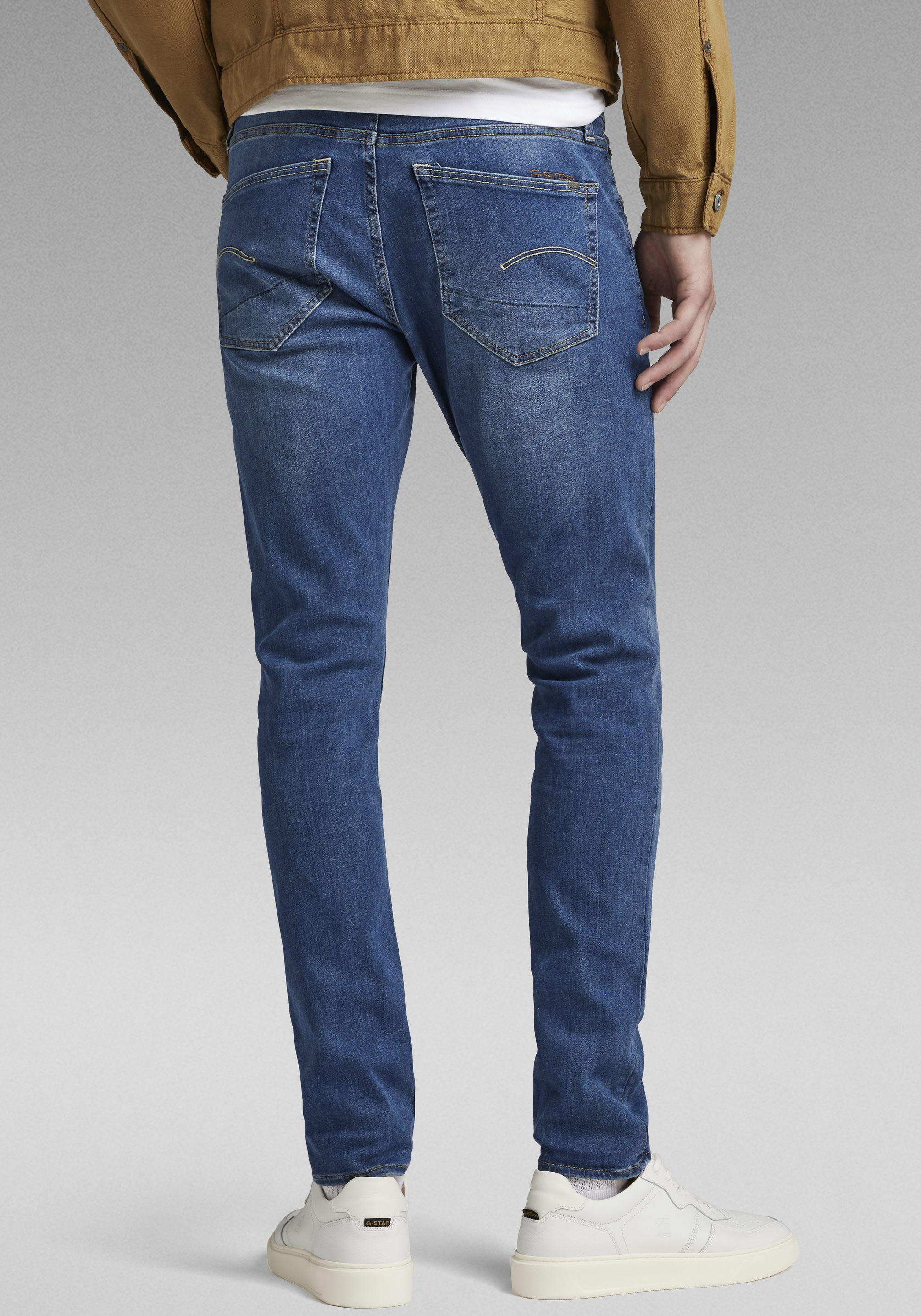 G-Star RAW Slim-fit-Jeans "3301 Slim", mit leichten Used-Effekten