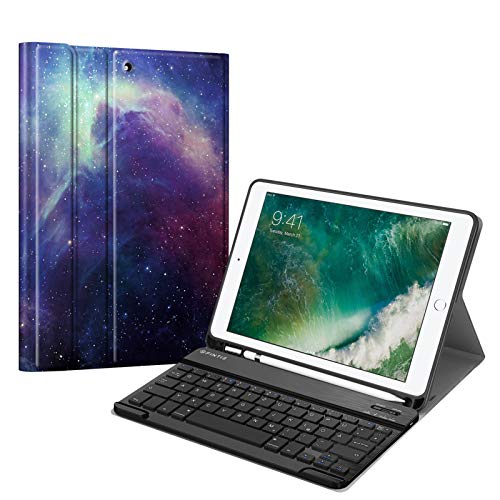Fintie Tastatur Hülle für iPad 9.7 2018 (6. Generation), Soft TPU Rückseite Gehäuse Keyboard Case mit eingebautem Pencil Halter, magnetisch Abnehmbarer QWERTZ Bluetooth Tastatur, Die Galaxie