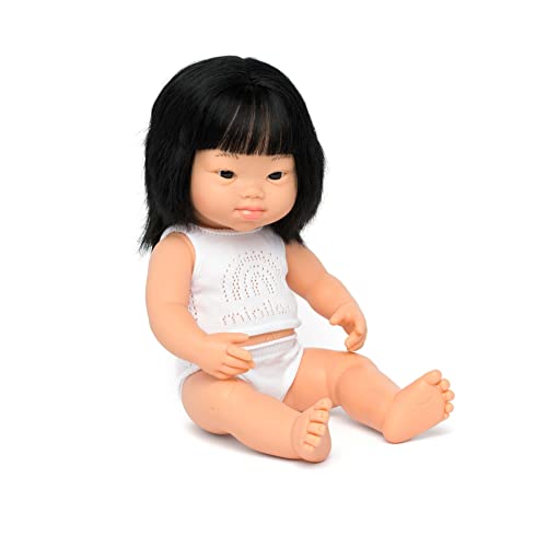 Miniland Dolls: asiatische Babypuppe Mädchen, mit Down Syndrom aus weichem Vinyl, 38 cm, präsentiert mit Unterwäsche in Geschenkbox (31266)