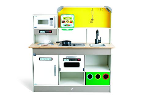 Hape E3177 Deluxe Spielküche mit Mikrowelle, Kaffeemaschine, Kühlschrank, Ofen, Herd inkl. Lustige Bratpfanne mit viel Zubehör, ab 3 Jahren