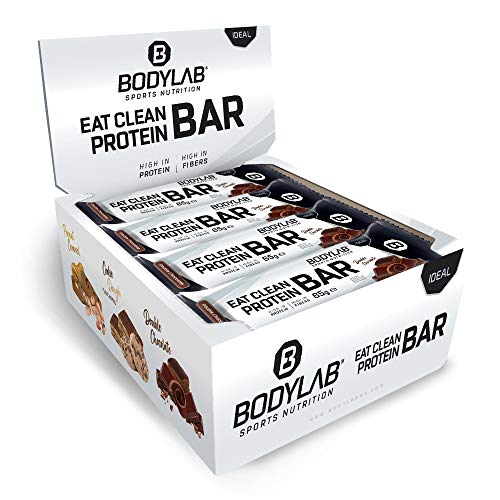 Bodylab24 Eat Clean Protein Bar 12 x 65g / Protein-Riegel mit wertvollen Ballaststoffen / 20g Eiweiß pro Riegel / Leckerer Eiweißriegel für Fitness, Sport und unterwegs / Double Choco