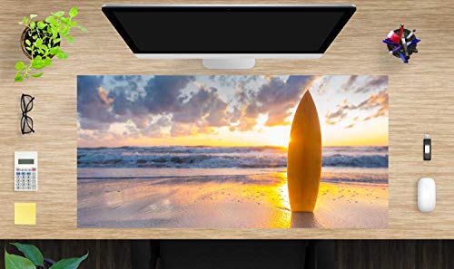 Schreibtischunterlage XXL mit integriertem Mousepad – “Surfbrett am Strand“ – aus strapazierfähigem Vinyl (Kunststoff) – 100 x 50 – Rutschfeste Schreibunterlage für besten Schutz – Made in Germany