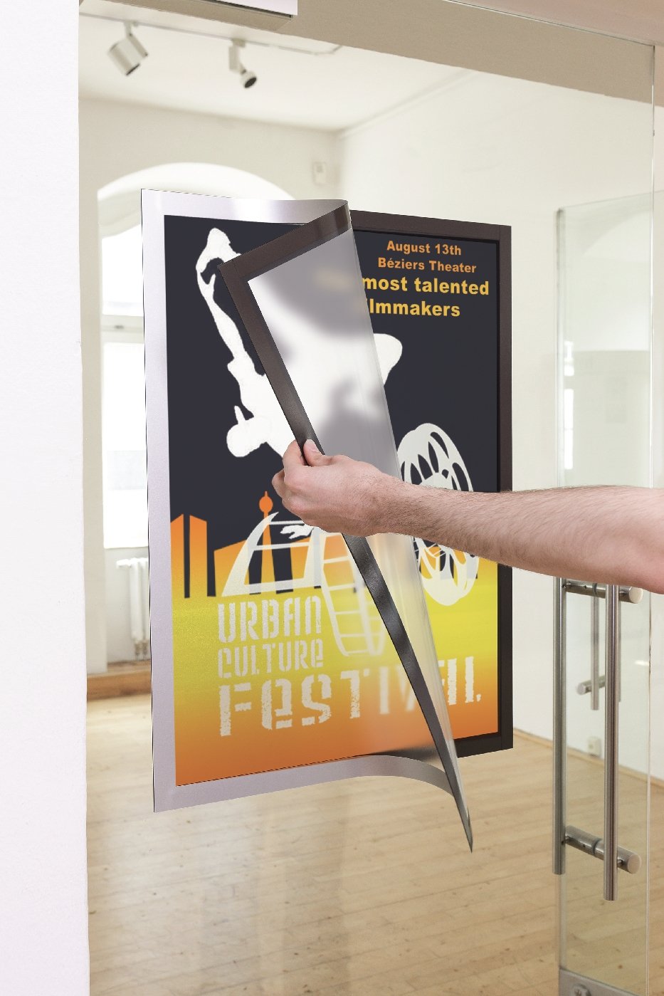 Durable Info-Rahmen Duraframe Poster (50 x 70 cm, selbstklebender Plakatrahmen mit Magnetverschluss) 1 Stück, silber, 499623