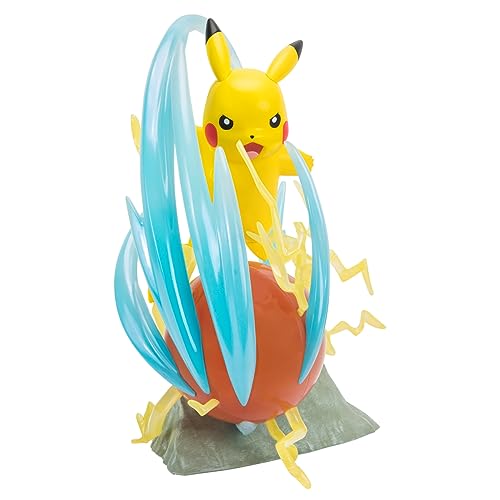 Pokémon BO37426, Deluxe Figur - Pikachu (mit LED-Beleuchtung), Hochwertige, detailliert gestaltete Sammelfigur, ca 33cm groß
