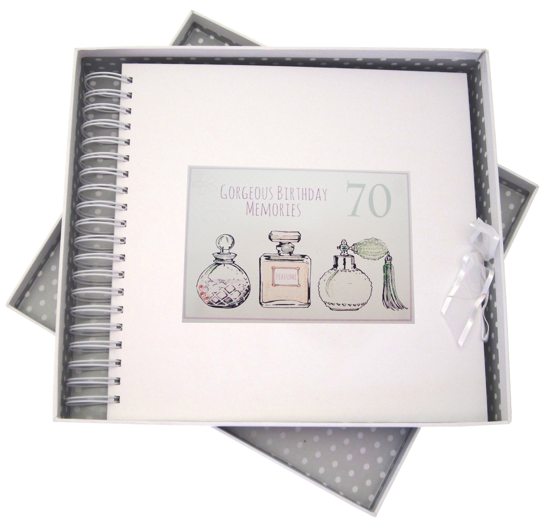 WHITE COTTON CARDS 70. Geburtstag, Karte & Speicher Buch, Parfüm Flaschen, weiß