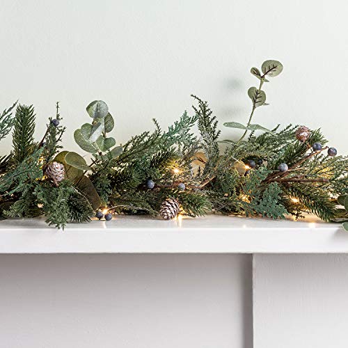 Lights4fun 2m Beeren & Tannenzapfen Weihnachtsgirlande und Mirco LED Lichterkette Timer Weihnachts Deko