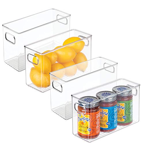 mDesign 4er-Set Aufbewahrungsbox (mittel) – ideal zur Küchen Ablage, im Küchenschrank, Gefrierschrank oder als Kühlschrankbox – BPA-freie Kunststoffbox mit Griffen und stapelbar – durchsichtig