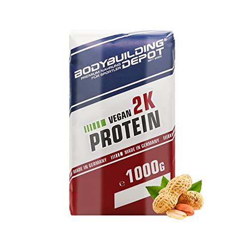Bodybuilding Depot® - Veganes Proteinpulver 1kg, Vegan 2k, Umweltfreundlich in Papier verpackt, 100% pflanzlich, Sehr gute Löslichkeit, Natürlicher Geschmack (Erdnuss)