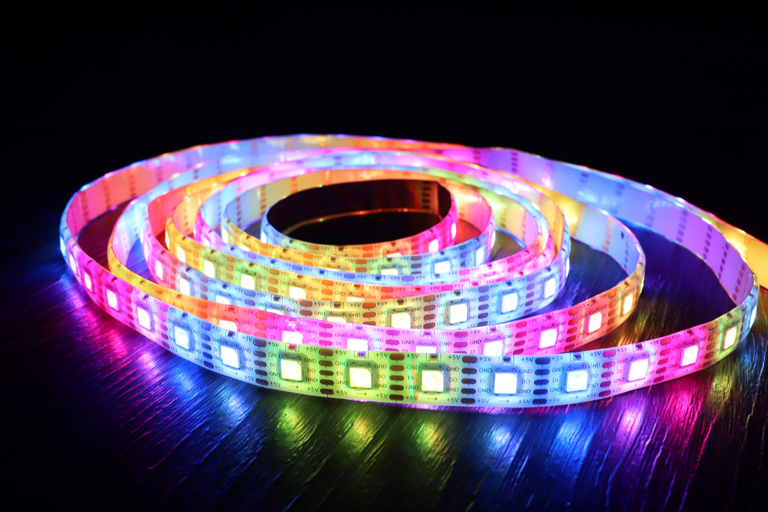 Cololight LED STRIP 60 - RGB Leuchtstreifen, WLAN, kompatibel mit Apple Homekit, Alexa, Google Home, jede LED andere Farbe (60 LEDs pro Meter, Starter Set 2m + 2m Verlängerung)
