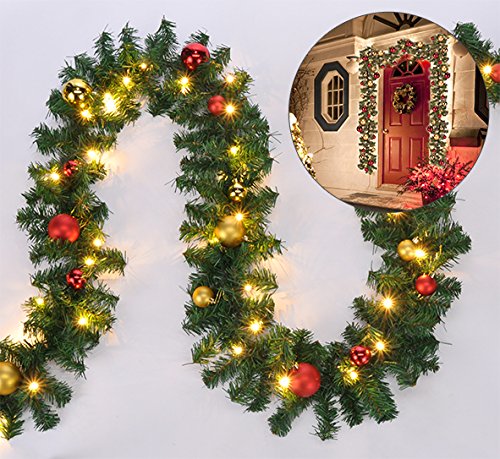 Benelando LED Weihnachtsgirlande mit Christbaumkugeln in naturnaher Tannenoptik für innen und außen