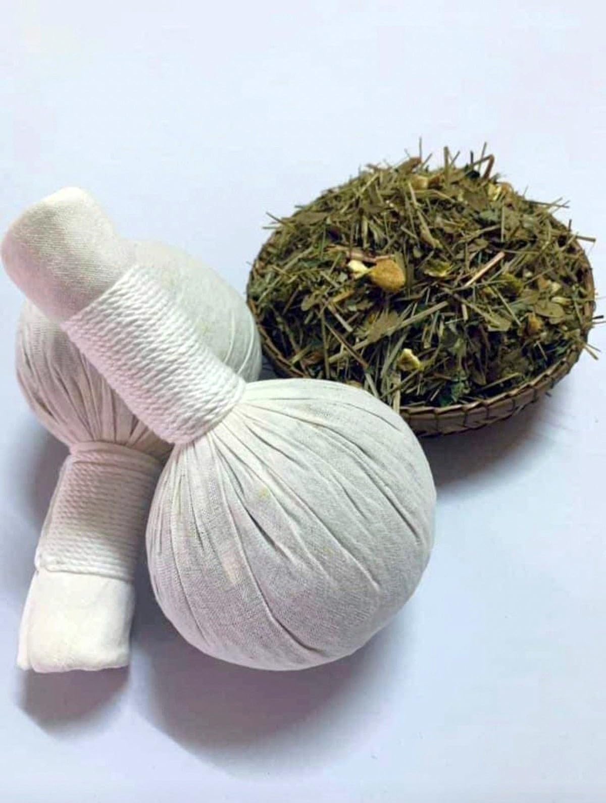 Kräuterstempel - Herbal Selection - 10 Stück a`75g - Thai Herbal Compress Ball - Wohltuende Heilkräuter lindern Beschwerden auf sanfte Art