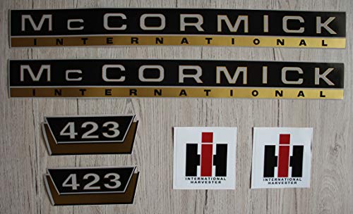 IHC MC CORMICK Aufkleber 423 Gold Traktor Emblem Sticker Label Set kurz