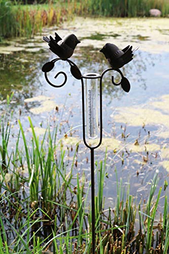 AmaCasa Regenmesser Litermesser Vogelpaar aus Metall - Rostoptik | Niederschlagsmesser für Haus & Garten | inklusive Glas mit Skala |Gartenstecker mit Einer Höhe von 110cm