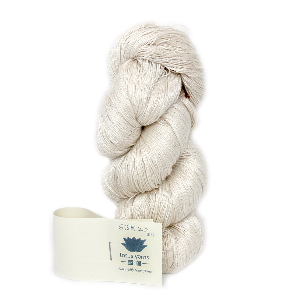 Lotus Yarns Silk 22 Soft Shiny Lace Weight Garn, kühl und hautfreundlich mit seinem atmungsaktiven Charakter, perfekt für Sommer Stricken und Häkeln, ungefärbt, naturweiß, 100 ml