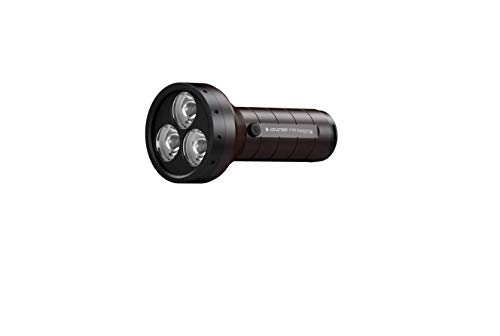 Ledlenser,P18R Signature, LED Taschenlampe, mit X-Lens Technology, 4500 Lumen, Leuchtweite 720 Meter, Leuchtdauer 70 Stunden, mit Akku, wiederaufladbar, inkl. Magnetladekabel, Espresso brown, 1 Stk.