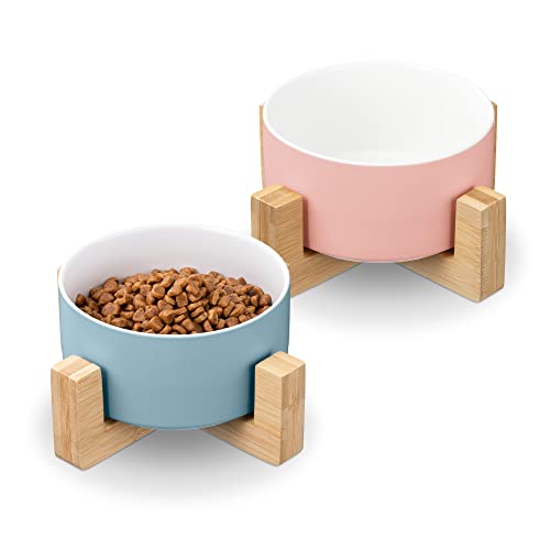 Navaris Futternapf Set aus Keramik - 2X Hundenapf Katzennapf Futterschale mit Unterlage aus Bambus - Fressnapf für Hunde und Katzen - Blau Rosa