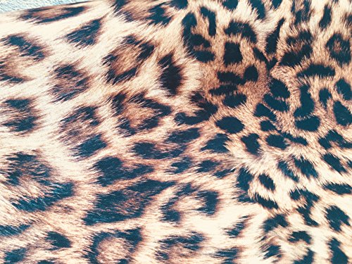 LushFabric Leopard Animal Print Stoff Panther Fell Baumwolle Material – Animal Druck Leinwand für Polstermöbel, Vorhängen, Kleid (Weinlaub 280cm Extra Breit, Meterware)
