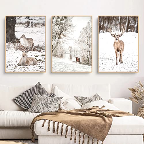 Martin Kench 3er Poster Set, Winter-Schneelandschaft Bilder, Eichhörnchen, Kiefer, Elch, Wald Wandbilder Modern Wanddeko für Wohnzimmer, ohne Rahmen (C,50x70cm)