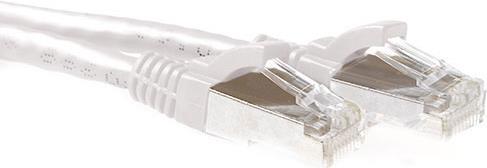 ACT White 30 meter SFTP CAT6A patch cable snagless with RJ45 connectors. Cat6a s/ftp snagless wh 30.00m (FB6430)