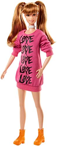 Barbie FJF44 Fashionista Puppe mit Zöpfen im pinken Pullover-Kleid