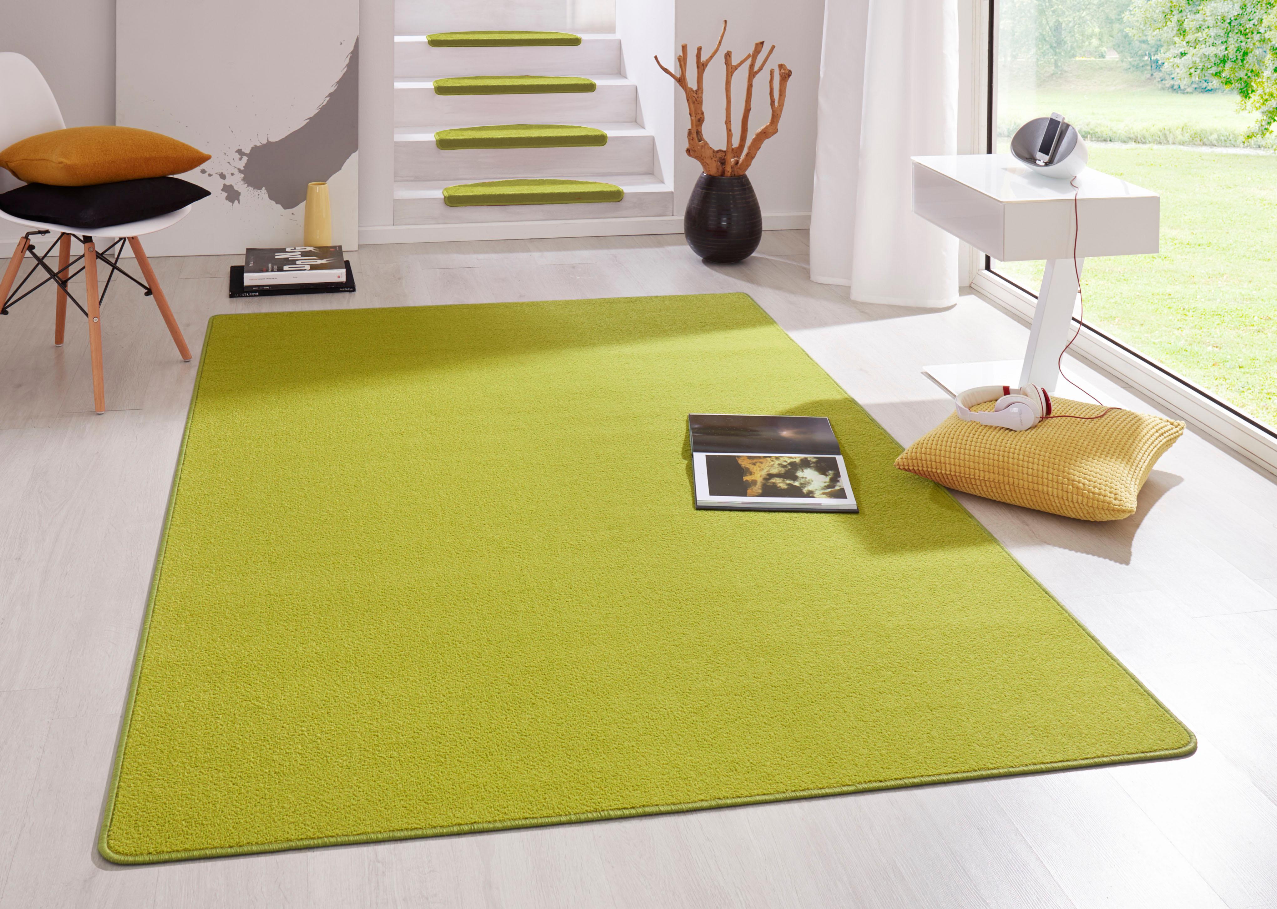Hanse Home Indoor Teppich Fancy – Wohnzimmerteppich einfarbig Modern Velours Teppich für Esszimmer, Wohnzimmer, Kinderzimmer, Flur, Schlafzimmer, Küche – Grün, 80x150cm