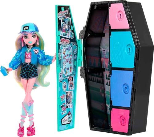 Monster High HKY64 - Puppe und Modeset, Lagoona Blue mit Spind und über 19 Zubehörteilen, Skulltimate Secrets, Puppen Spielzeug für Kinder ab 4 Jahren