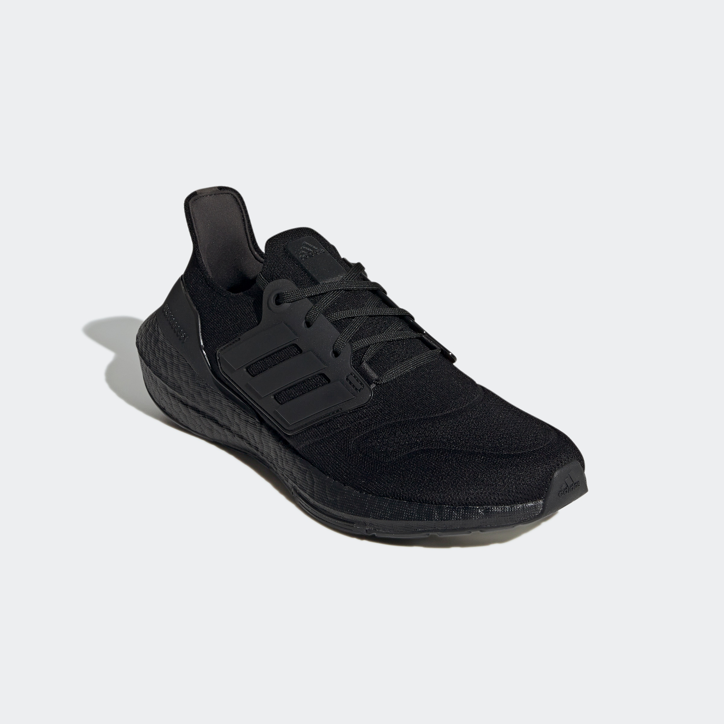 adidas Herren Ultraboost 22 Running Shoe, Core Black/Core Black/Core Black, 47 1/3 EU