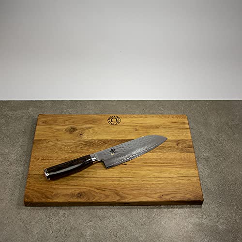 Kai Shun Messer – Tim Mälzer Messer Premier Serie - Santokumesser TDM 1702 – ultrascharfes japanisches Messer + 100% handgefertigtes Schneidebrett 40 x 25 cm