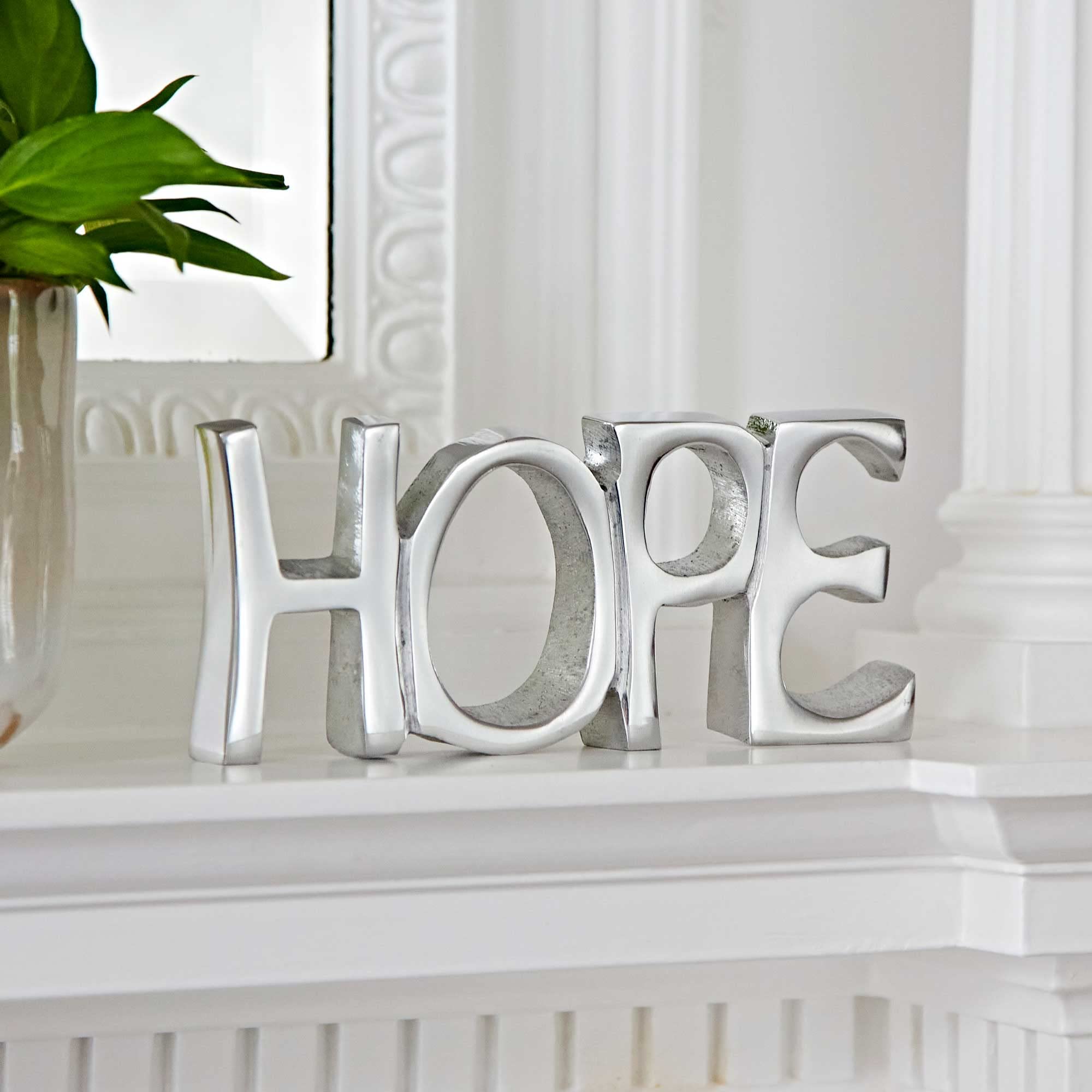Hochrecyceltes Papierschild 'Hope' aus Metall | 19 cm x 8,5 cm | Fair gehandelt & handgefertigt | New Home Decor Geschenk Kaminsims Metall Ornament
