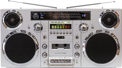 GPO Brooklyn 80er Jahre Style tragbare Boombox mit Kabelloser Bluetooth Lautsprecher, CD/Kassette Player, USB, UKW- und DAB+ Radio, Silber