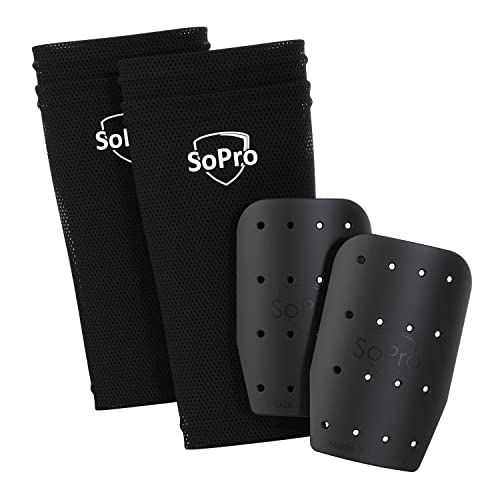 SoPro Mini Schienbeinschoner für Fußball - inklusive Socken - 120 x 80 x 5 mm - Für Kinder & Erwachsene - leicht, klein, rutschfest & geruchsneutral - Made in Germany