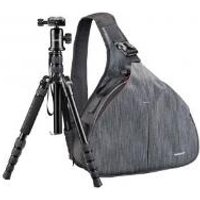 mantona Triangel - Tragetasche für Kamera mit Objektiven und Zubehör - Nylon - Grau, Schwarz, Rot - mit DSLM Reisestativ