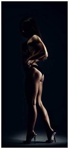 Türtapete Türposter Sexy Frau im Dunkeln - Schatten, Silhouetten, Muskeln - Größe 93 x 205 cm