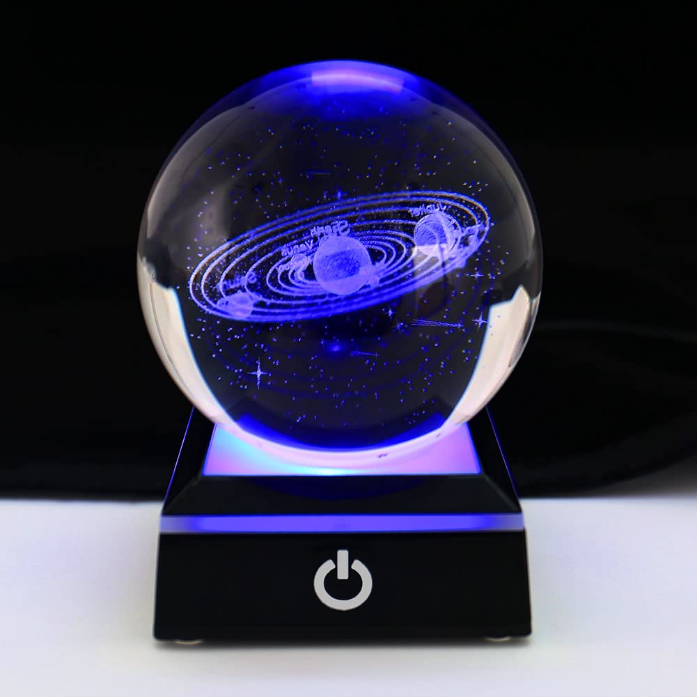 Soekodu Kristallkugel 3D Sonnensystem 8cm/3.15inch Planeten Modell Globus LED Leuchtsockel Home Dekoration Ornament Astronomie Weihnachten Pädagogische Geschenke (Sonnensystem Schwarze Basis,8cm)