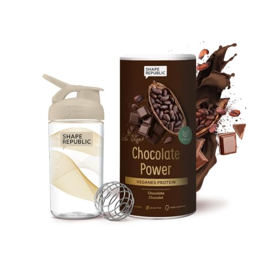 SHAPE REPUBLIC 3K Protein Pulver vegan Schokolade - Eiweißprotein Pulver zum nachhaltigen Muskelaufbau - Schokolade & Blenderbottle