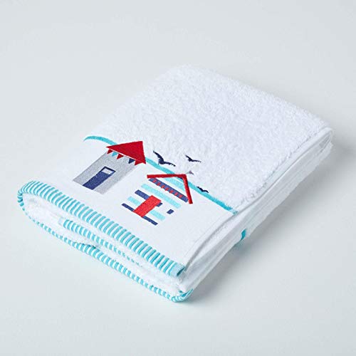 Homescapes weißes Handtuch aus 100% türkischer Baumwolle mit 550 g/qm, hochwertiges Handtuch mit Strand-Stickerei und hellblau besticktem Rand, 50 x 90 cm