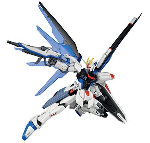 Bandai Hobby 1/144 HGCE Freedom Gundam Action Figur