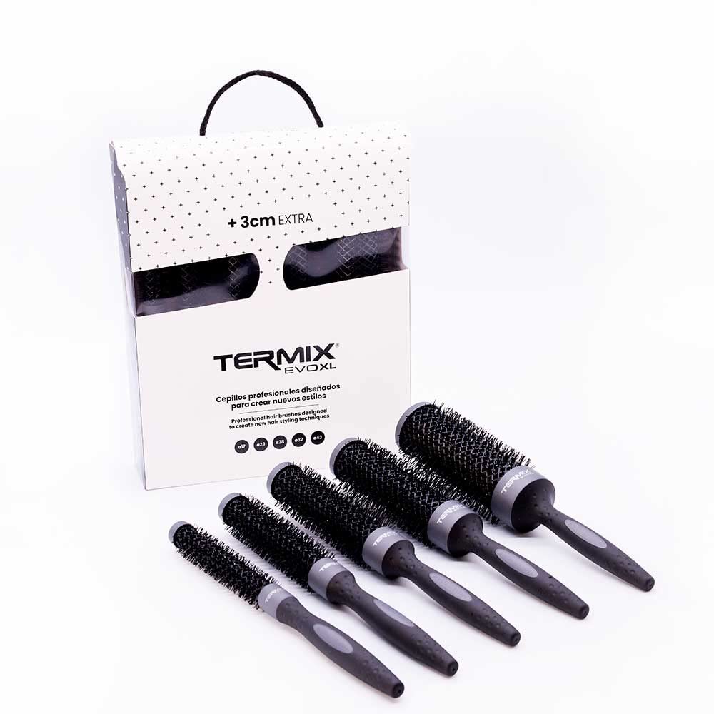 Termix Evolution XL. Thermische Rundhaarbürste mit 3 cm längerem Keramikrohr für langes Haar. Reduziert dank seiner ionisierten Fasern und des Anti-Haft-Rohrs die Trocknungszeit. Set mit 5 Bürsten.
