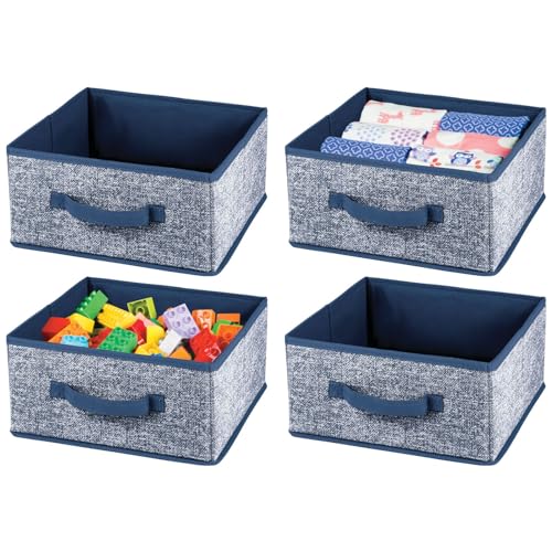 mDesign 4er-Set Aufbewahrungsbox aus Kunstfaser – für Ordnung im Kleiderschrank – Stoffkiste mit Griff und offener Oberseite für Kleidung, Decken, Accessoires und mehr – blau