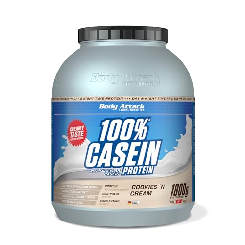Body Attack 100% Casein Protein, reich an essentiellen Aminosäuren - Muskelaufbau und Erhalt, Low Sugar - für Sportler, Athleten & Figurbewusste - Cookies n Cream, 1,8 kg Eiweißpulver