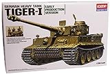 ACADEMY AC13264-1/35 Tiger-I mit 4 Figuren, Panzer