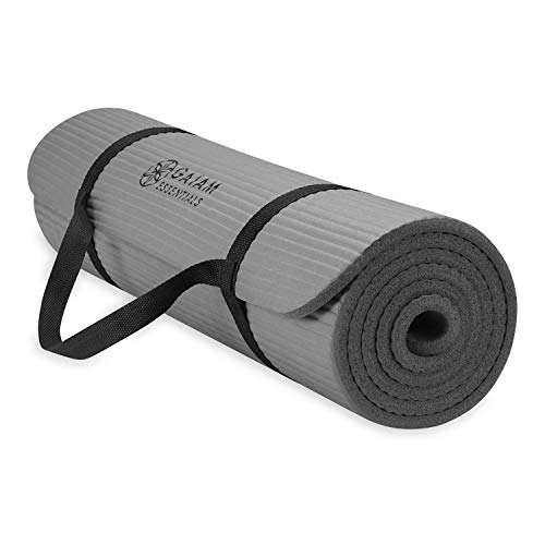 Gaiam Essentials, dicke Yogamatte, Fitness- und Übungsmatte mit leicht zu bedienendem Yogamatten-Tragegurt, grau, 183 cm L x 61 cm B x 6,3 cm dick