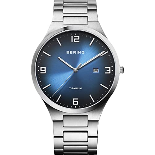 Bering Herrenuhr analog Quarz mit Titanband mit Titanelementen-Armband 15240-777