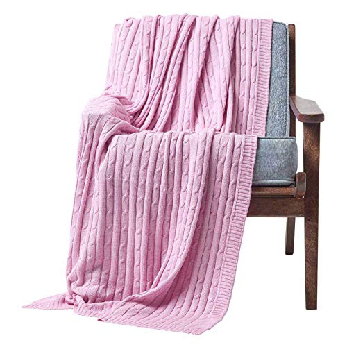 Homescapes kuschelweiche Strickdecke / Tagesdecke / Plaid in Rosa mit Zopfmuster 150 x 200 cm - 100% reine Baumwolle - ideal als Wohndecke oder Sofaüberwurf, Pastellrosa