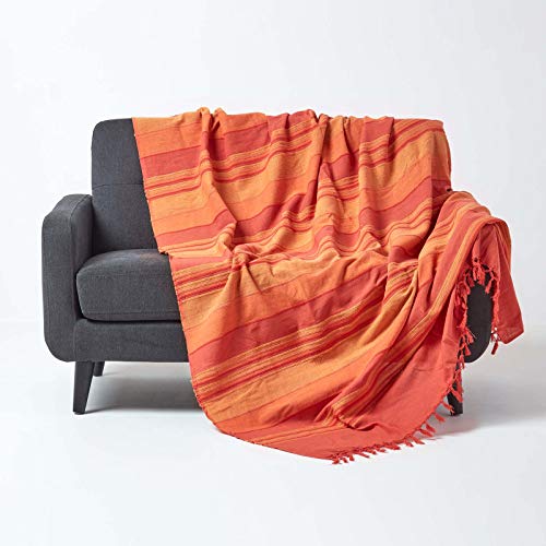 Homescapes extra große Tagesdecke Morocco, orange, Sofa-Überwurf aus 100% Baumwolle, weiche Wohndecke 255 x 360 cm, orange-Terracotta gestreift, mit Fransen