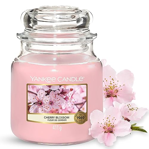 Yankee Candle Cherry Blossom Glaskerze, pink, mittel