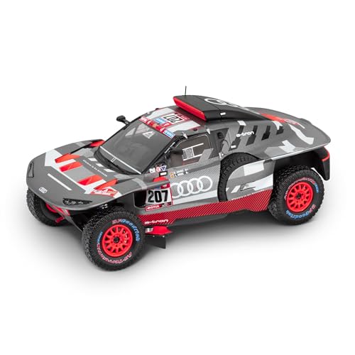 Audi 5022200633 Modellauto 1:43 Miniatur RS Q e-tron E2 Rallye Dakar 2023, Sainz/Cruz