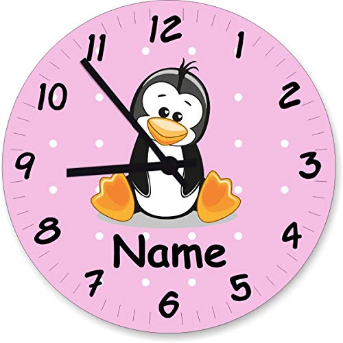 Shirtinstyle Wanduhr Kinderzimmer Wanduhr Pinguin mit Wunschnamen Geschenk Uhr Kinder Handmade, 29cm, Pastellrosa