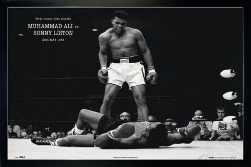 Close Up Muhammad Ali vs. Sonny Liston Poster (96,5x66 cm) gerahmt in: Rahmen schwarz