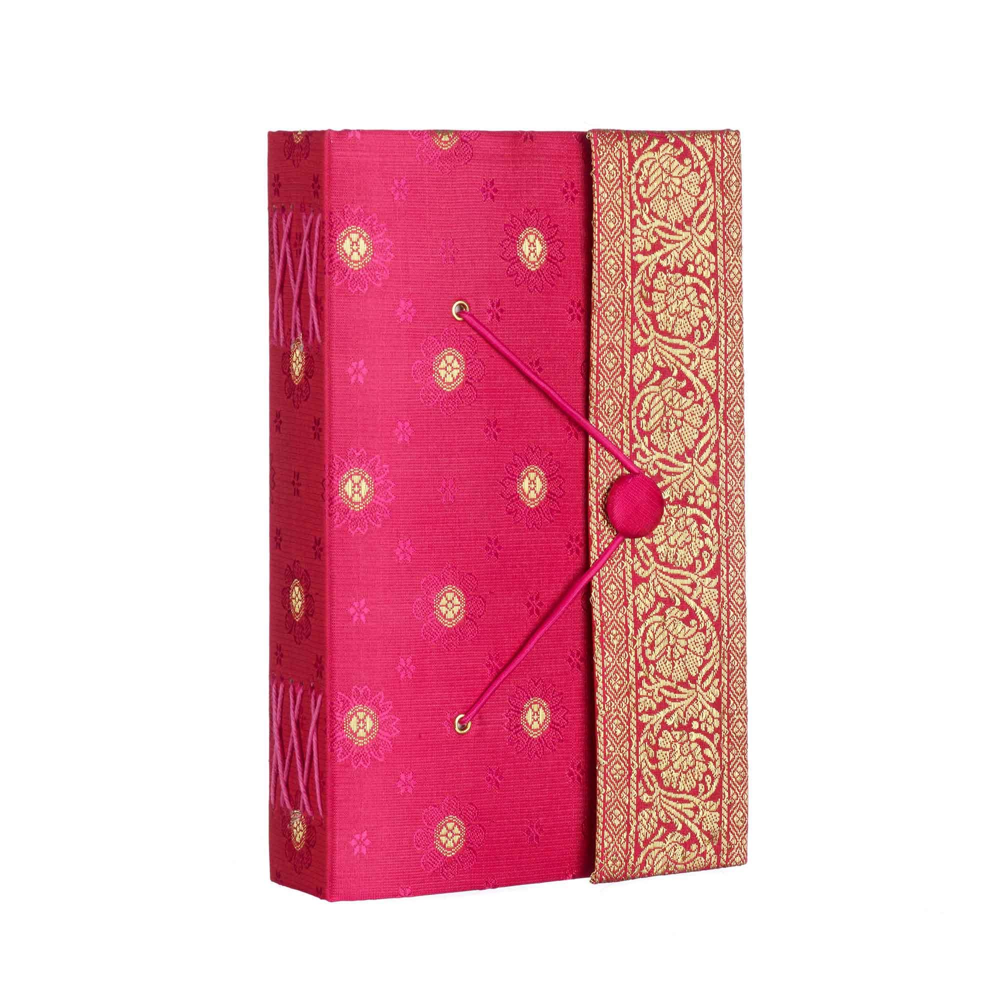 Handgefertigtes Cerise Sari-Tagebuch – buntes Stoff-Tagebuch – handgebundenes Notizbuch oder Tagebuch – Geschenk für Schriftsteller – Notizbuch aus recyceltem Papier